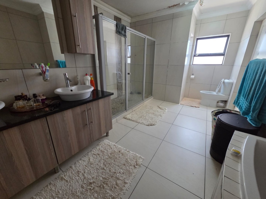 3 Bedroom Property for Sale in Magalieskruin Gauteng