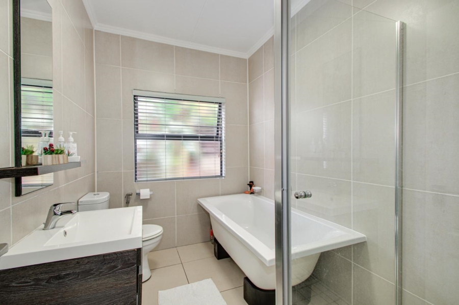 3 Bedroom Property for Sale in Fourways Gauteng
