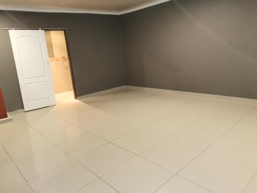 4 Bedroom Property for Sale in Palm Ridge Gauteng