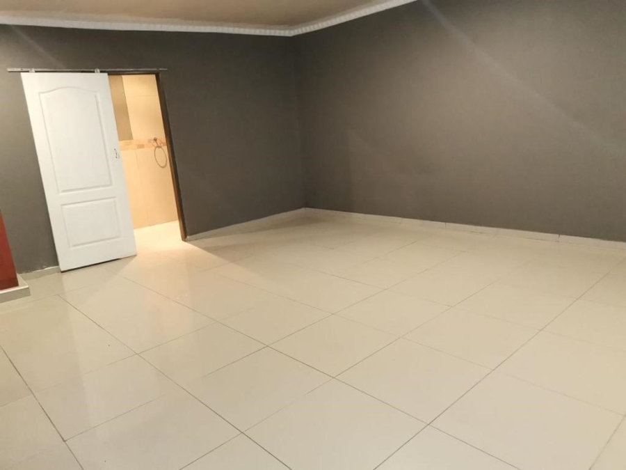 4 Bedroom Property for Sale in Palm Ridge Gauteng