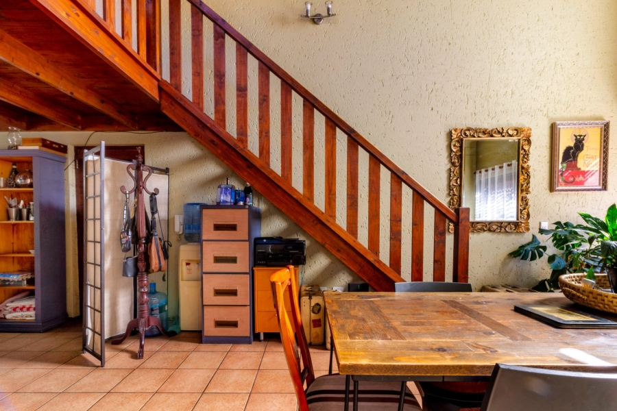 2 Bedroom Property for Sale in Sunninghill Gauteng