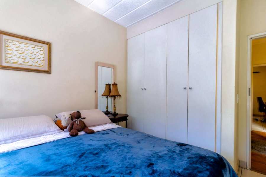 2 Bedroom Property for Sale in Sunninghill Gauteng