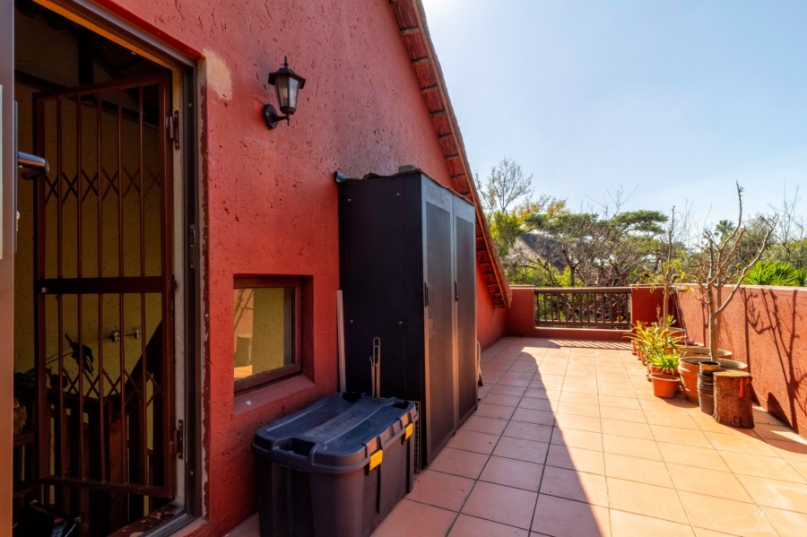 2 Bedroom Property for Sale in Sunninghill Gauteng