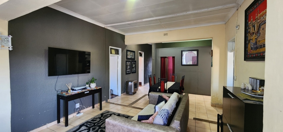 3 Bedroom Property for Sale in Newclare Gauteng