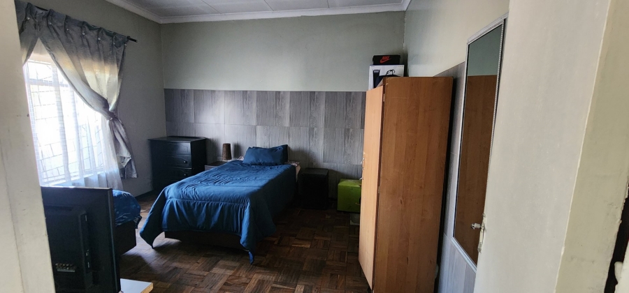 3 Bedroom Property for Sale in Newclare Gauteng
