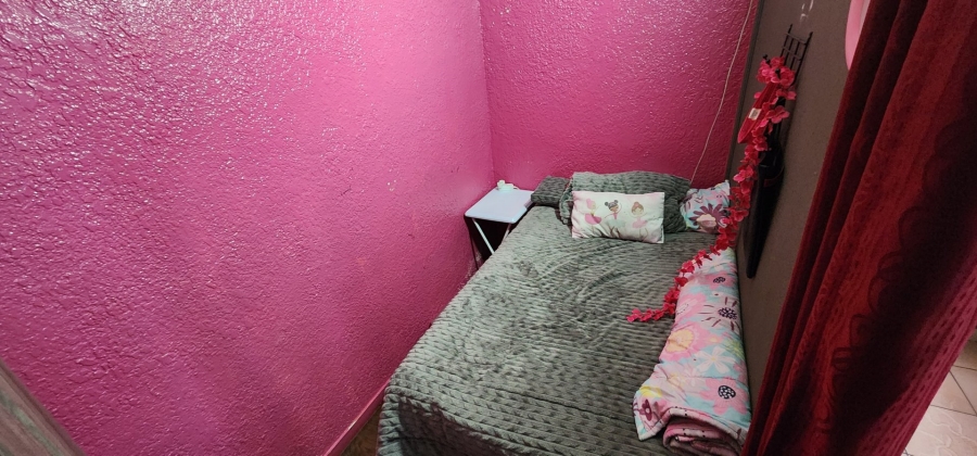 3 Bedroom Property for Sale in Newclare Gauteng