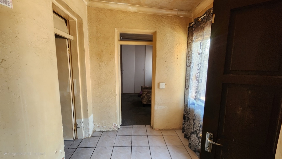 3 Bedroom Property for Sale in Newclare Gauteng