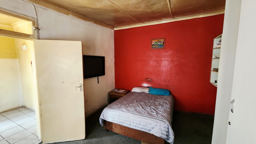 3 Bedroom Property for Sale in Newclare Gauteng