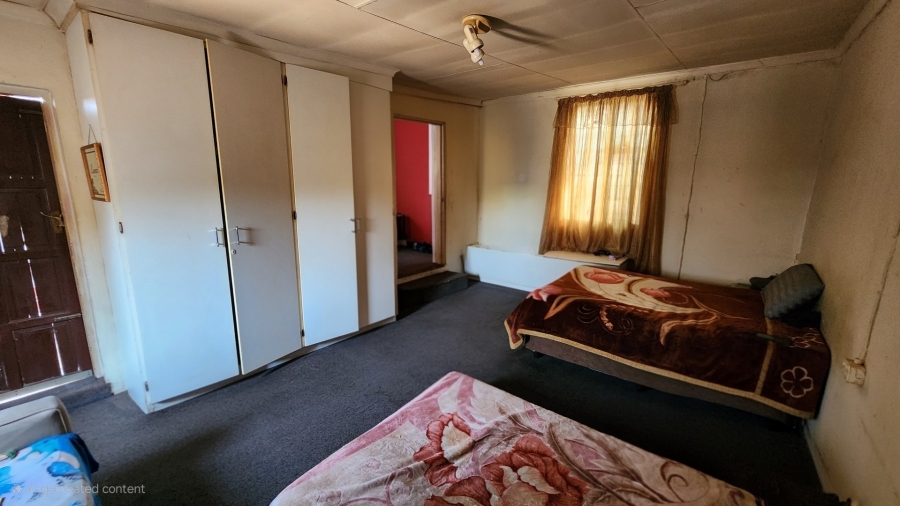 3 Bedroom Property for Sale in Newclare Gauteng