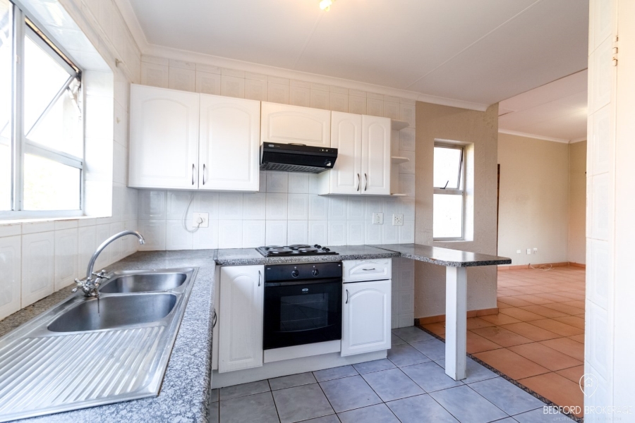 2 Bedroom Property for Sale in Bedfordview Gauteng