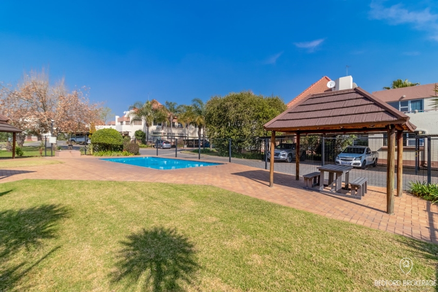 2 Bedroom Property for Sale in Bedfordview Gauteng