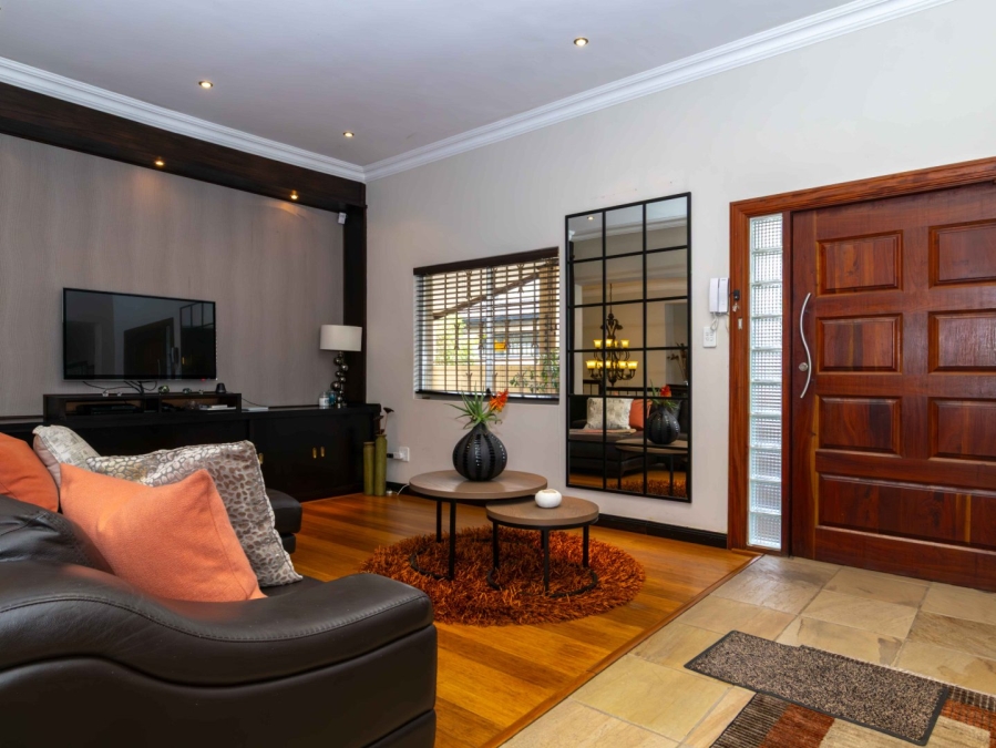 5 Bedroom Property for Sale in Kensington Gauteng