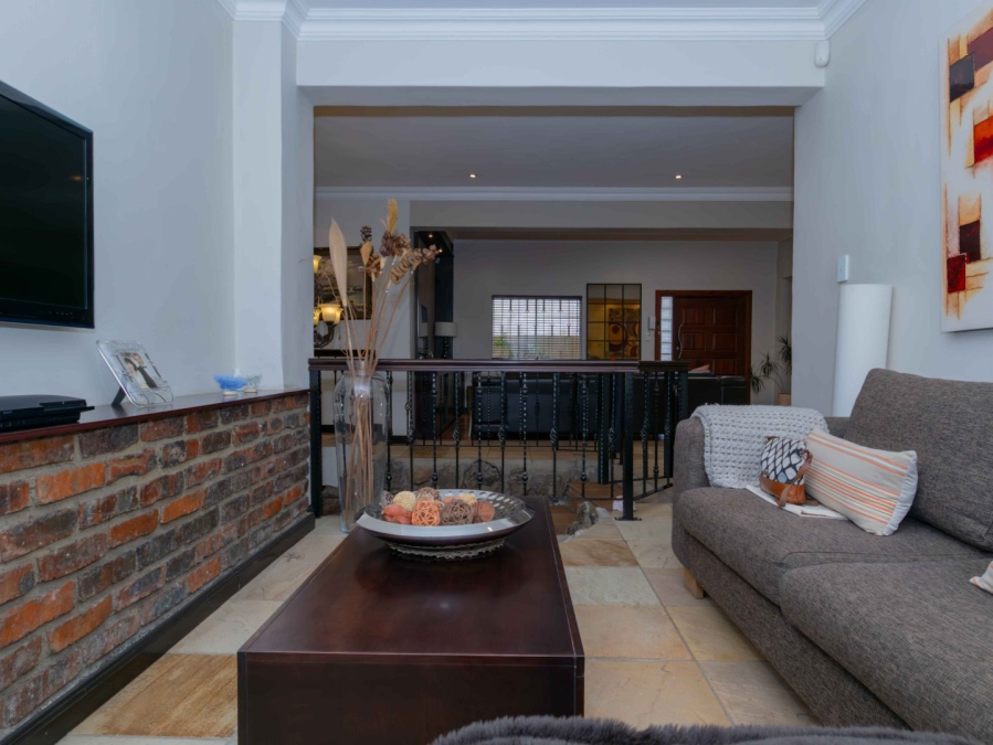 5 Bedroom Property for Sale in Kensington Gauteng