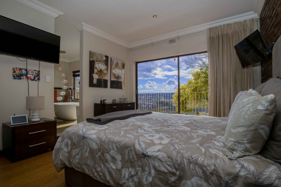 5 Bedroom Property for Sale in Kensington Gauteng