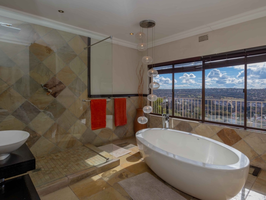 5 Bedroom Property for Sale in Kensington Gauteng