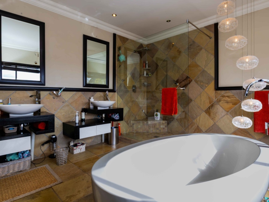 5 Bedroom Property for Sale in Kensington Gauteng