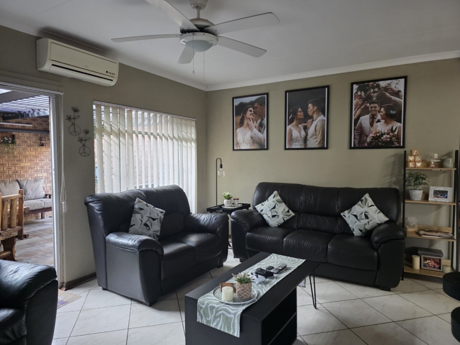 3 Bedroom Property for Sale in Vanderbijlpark SW 5 Gauteng