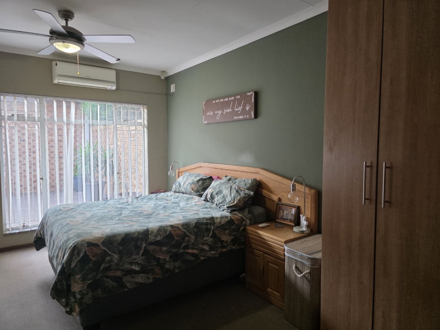 3 Bedroom Property for Sale in Vanderbijlpark SW 5 Gauteng