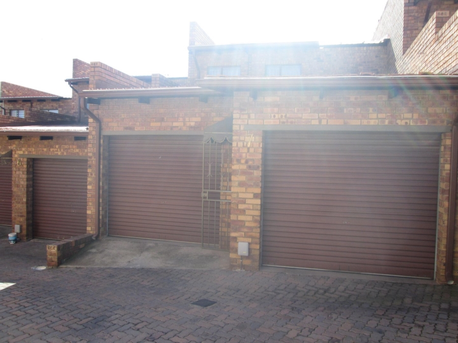 2 Bedroom Property for Sale in Croydon Gauteng