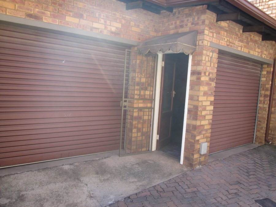 2 Bedroom Property for Sale in Croydon Gauteng