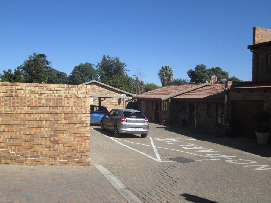 2 Bedroom Property for Sale in Croydon Gauteng