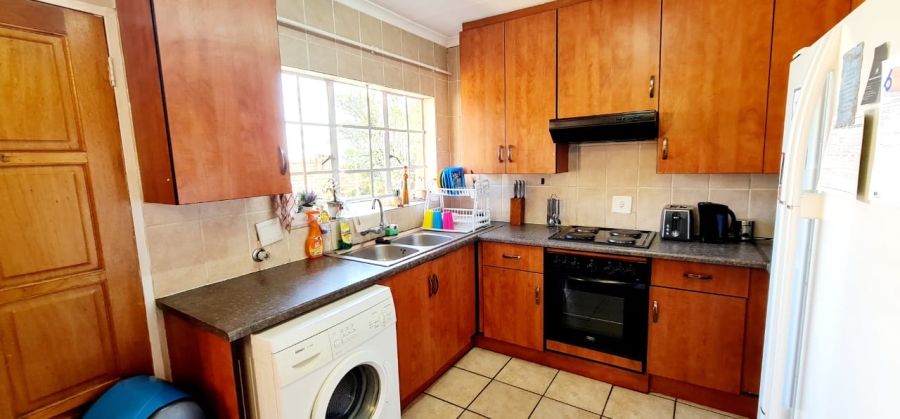 To Let 3 Bedroom Property for Rent in The Reeds Gauteng