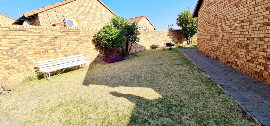 To Let 3 Bedroom Property for Rent in The Reeds Gauteng
