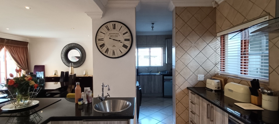 3 Bedroom Property for Sale in Green Acres Estate Gauteng