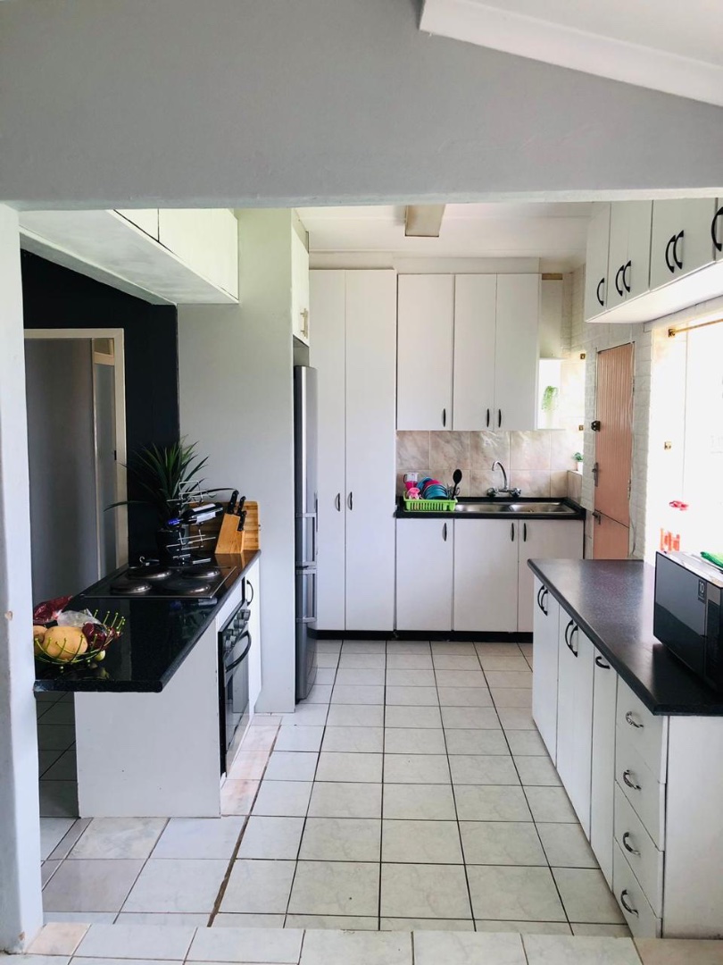To Let 3 Bedroom Property for Rent in Birch Acres Gauteng
