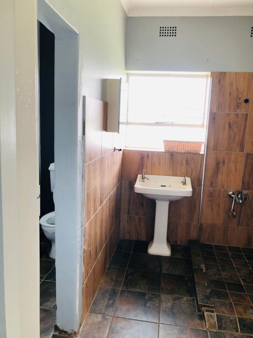To Let 3 Bedroom Property for Rent in Birch Acres Gauteng