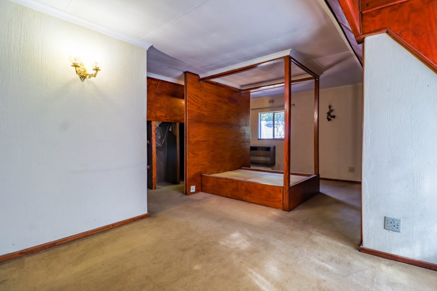 4 Bedroom Property for Sale in Paulshof Gauteng