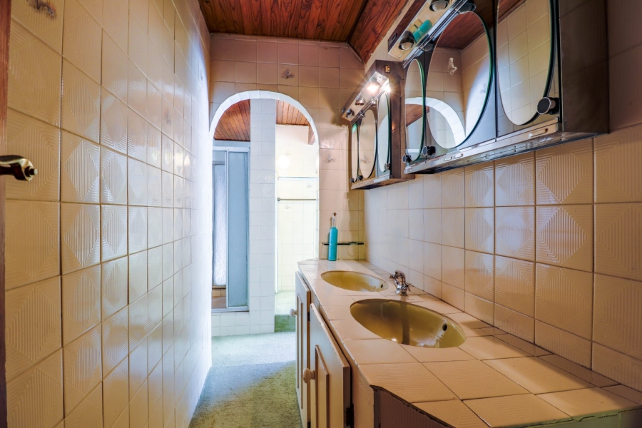 4 Bedroom Property for Sale in Paulshof Gauteng