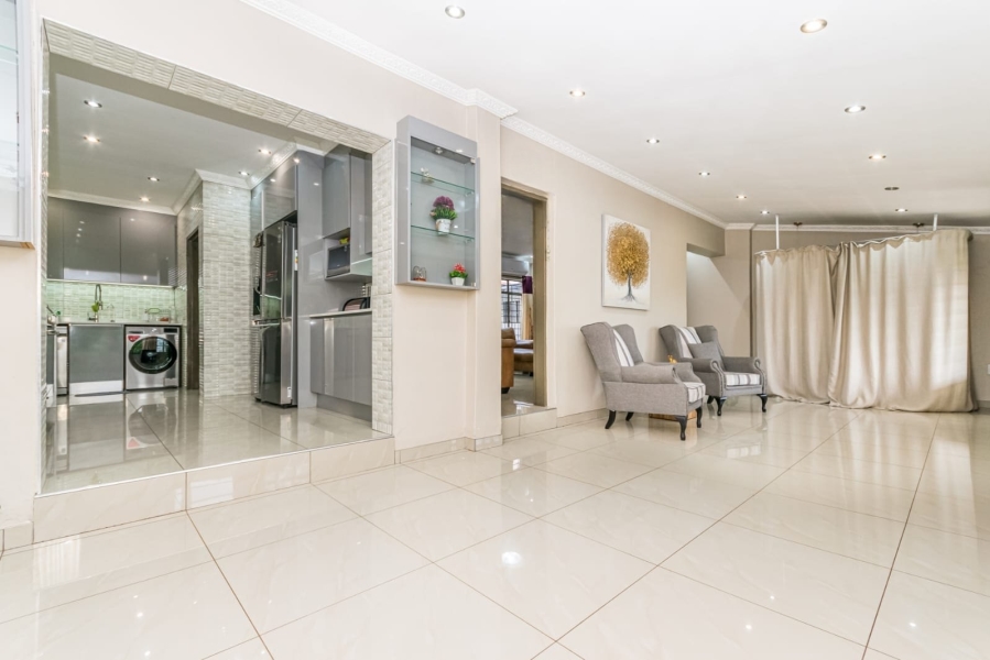 3 Bedroom Property for Sale in Laudium Gauteng