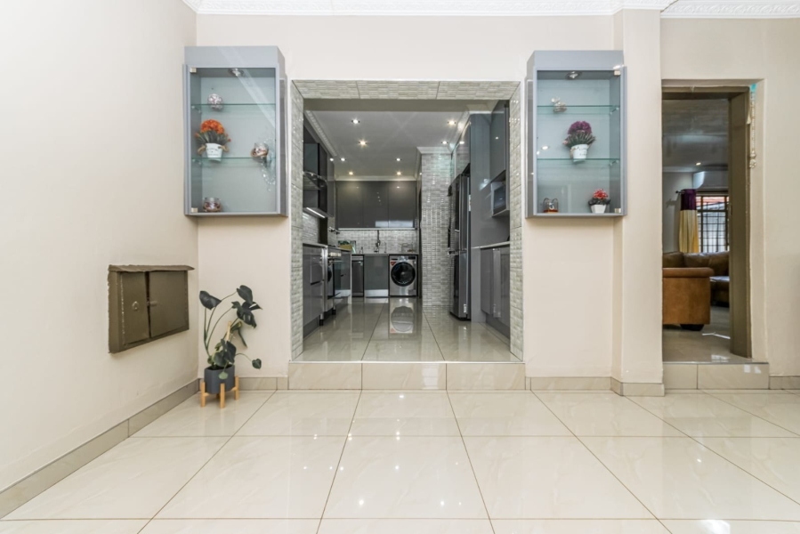 3 Bedroom Property for Sale in Laudium Gauteng