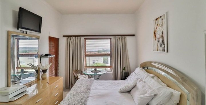 2 Bedroom Property for Sale in Bryanston Gauteng