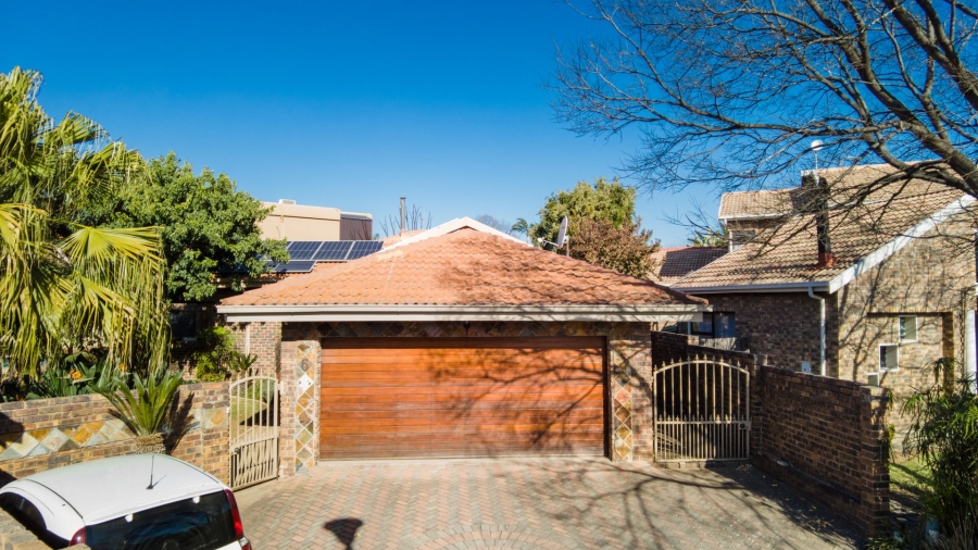 3 Bedroom Property for Sale in Blue Gill Estate Gauteng