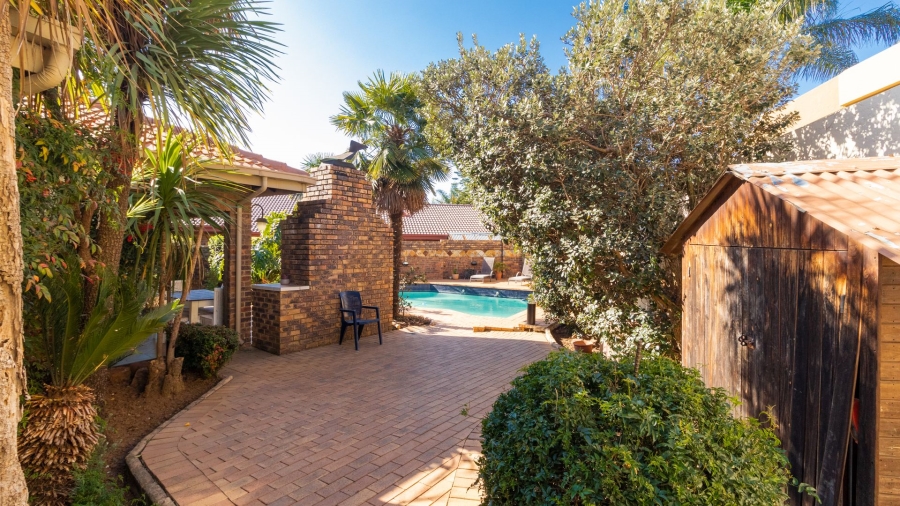 3 Bedroom Property for Sale in Blue Gill Estate Gauteng