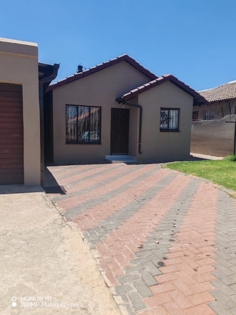 2 Bedroom Property for Sale in Ebony Park Gauteng