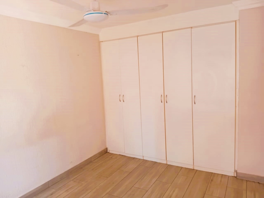 2 Bedroom Property for Sale in Andeon AH Gauteng