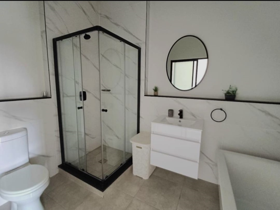 To Let 2 Bedroom Property for Rent in Waterfall Gauteng