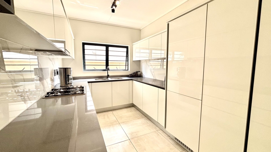 To Let 3 Bedroom Property for Rent in The Polofields Gauteng