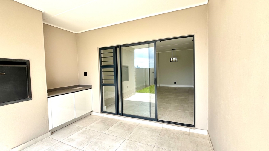 To Let 3 Bedroom Property for Rent in The Polofields Gauteng