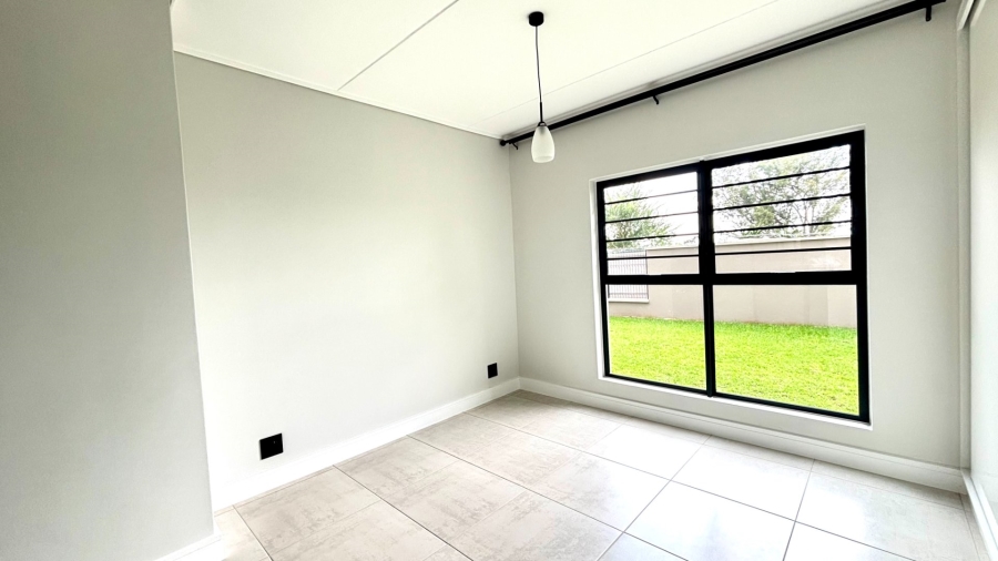 To Let 3 Bedroom Property for Rent in The Polofields Gauteng