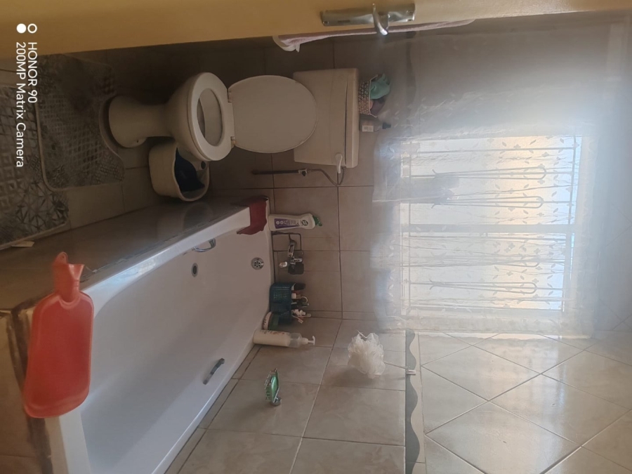 2 Bedroom Property for Sale in Ebony Park Gauteng