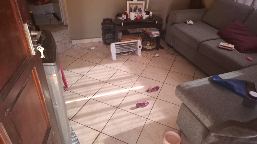 To Let 2 Bedroom Property for Rent in Soshanguve VV Gauteng