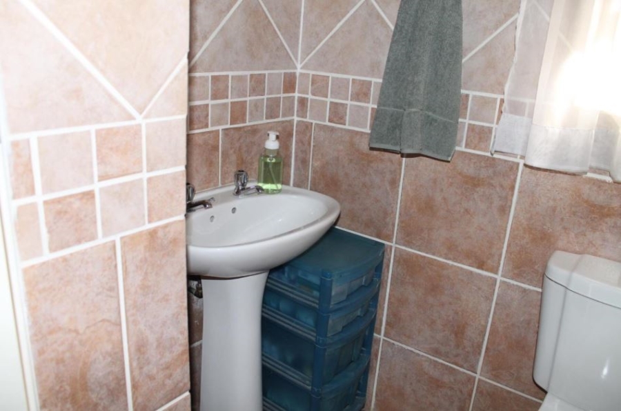2 Bedroom Property for Sale in Eden Glen Gauteng