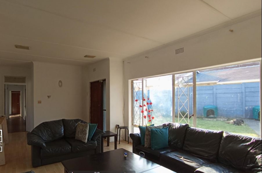 5 Bedroom Property for Sale in Eastleigh Gauteng