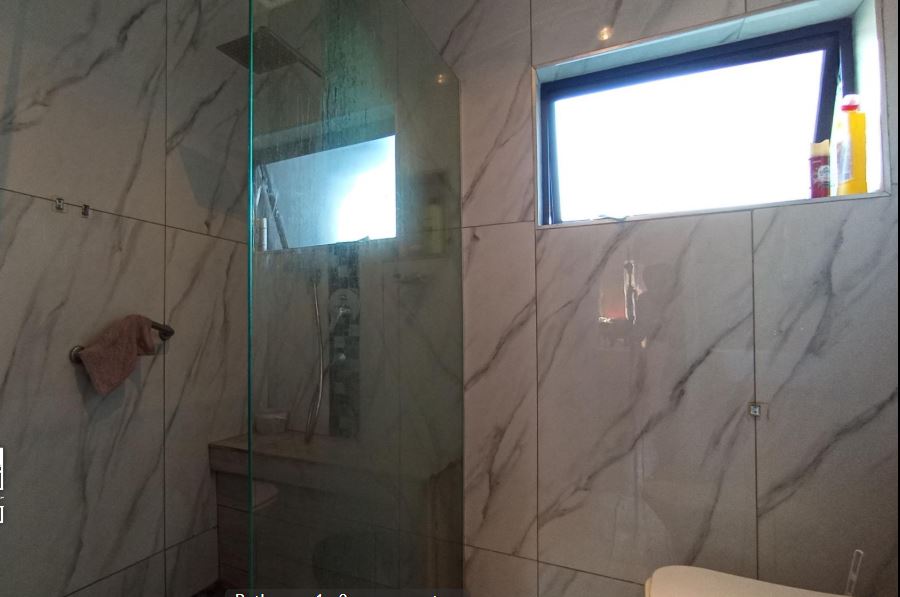 5 Bedroom Property for Sale in Eastleigh Gauteng