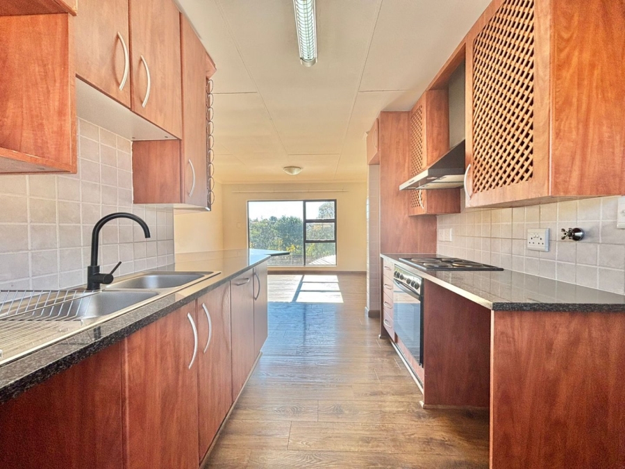 To Let 2 Bedroom Property for Rent in Fourways Gauteng