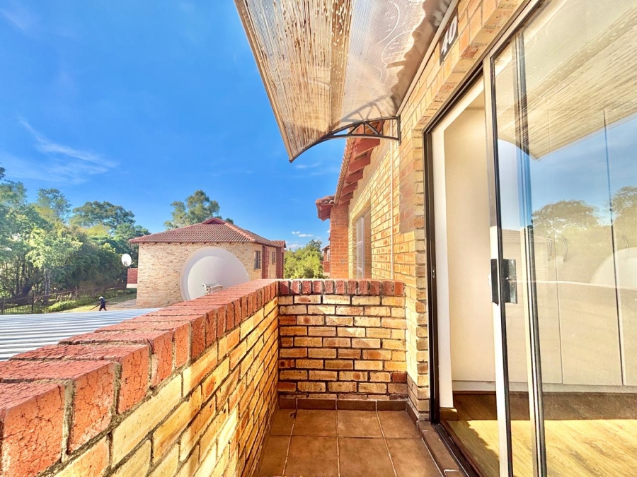 To Let 2 Bedroom Property for Rent in Fourways Gauteng
